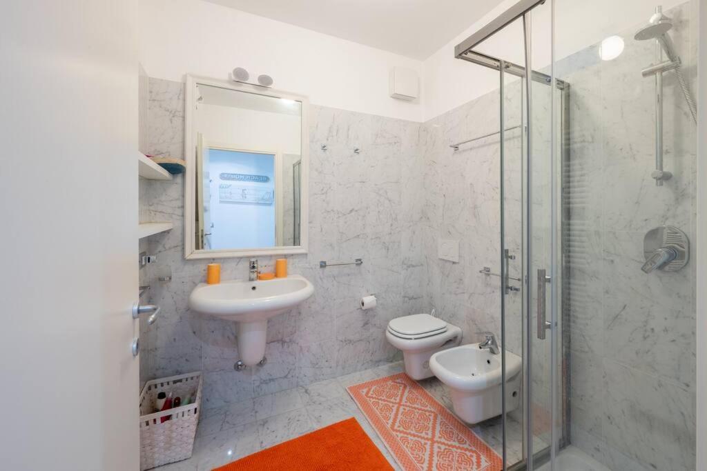 Seaview Cavi B. 100Mt Dal Mare Lägenhet Lavagna Exteriör bild
